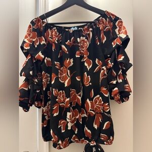 CECE - OFF THE SHOULDER TOP - RUFFLE SLEEVES